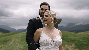 Filmowiec Marco De Nigris z Lecce, Włochy - Jennifer and Daniel - Destination Wedding in Dolomiti, drone-video, event, reporting, wedding