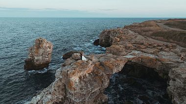 来自 布加勒斯特, 罗马尼亚 的摄像师 Radu Vasilescu - Luciana + Adrian // Trash the dress session, wedding