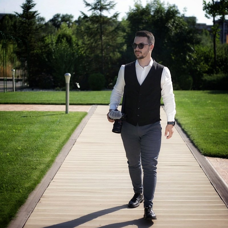 Videographer Marian Badea
