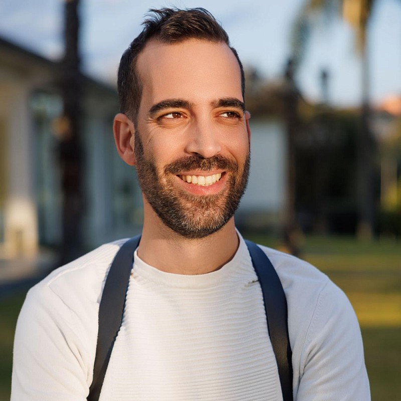 Videographer Simone Borzì