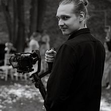 Video operator Martin Shliusarski