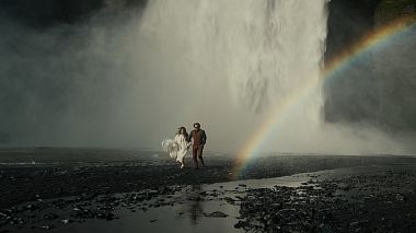 Prag, Çekya'dan M A kameraman - Iceland Elopement at Seljalandsfoss, drone video, düğün
