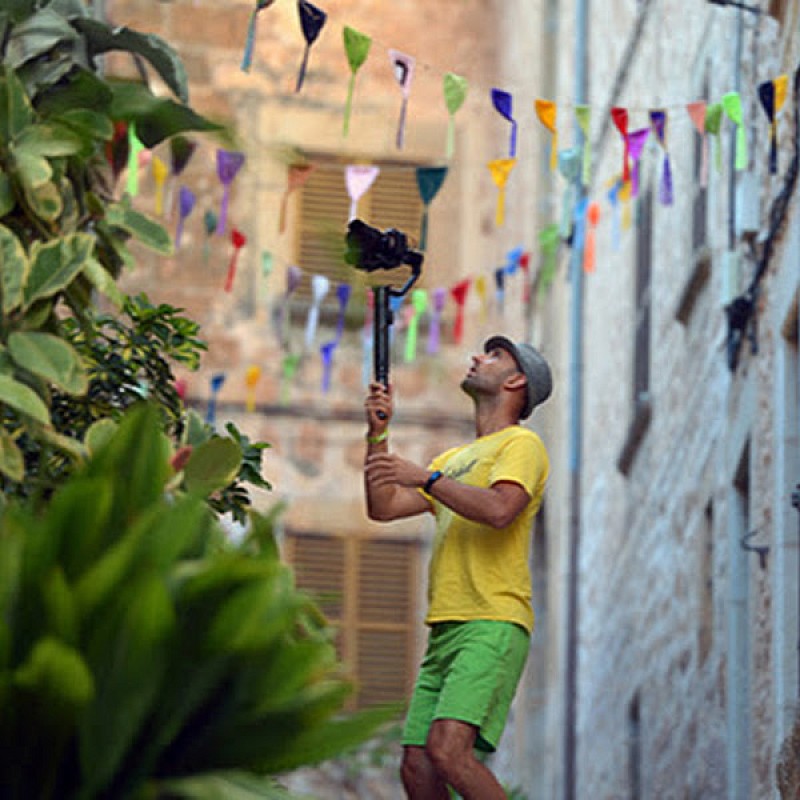 Video operator Pawel Smyrnow