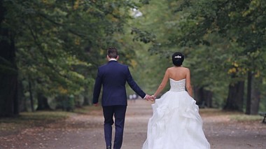 Videographer Creative  Love from Krakov, Polsko - Kate + Simon, engagement, event, reporting, wedding