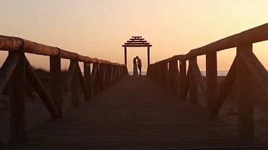 来自 加的斯市, 西班牙 的摄像师 Juan Manuel Benzo - Love Story Cristi y Cristo, engagement