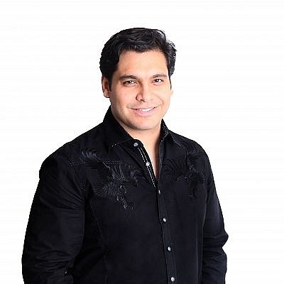 Videographer Jose Ortiz