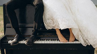 Filmowiec Vitaly Zubko z Brześć, Białoruś - TRY THIS ON YOUR PIANO, drone-video, engagement, musical video, reporting, wedding