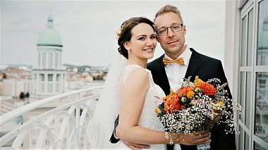 Videographer Juri | Elegante Hochzeit from Berlin, Deutschland - Natalia & Michael - Freie Trauung in Berlin, im Glasskupel vom Frankfurter Tor, engagement, reporting, showreel, wedding