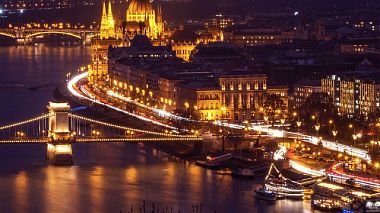 Videographer Aris Michailidis from Kalamata, Greece - Budapest in December, invitation, reporting, showreel