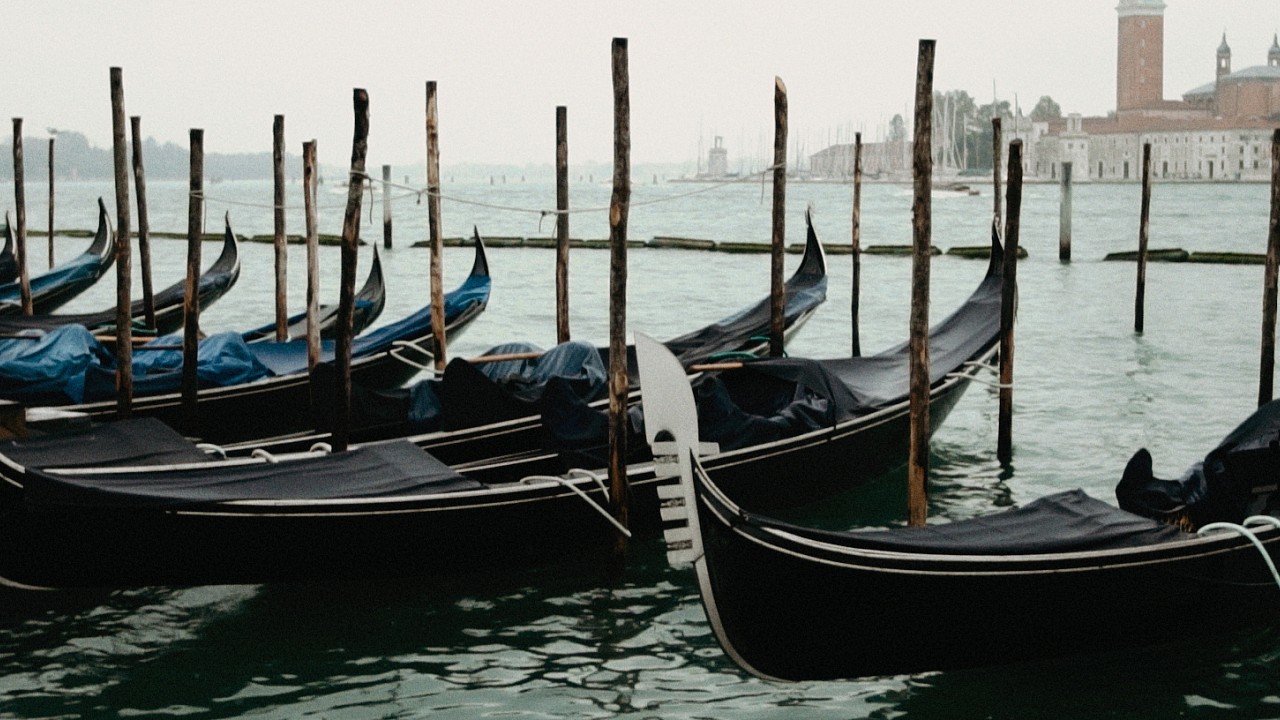 A // A - "Ti amo..."