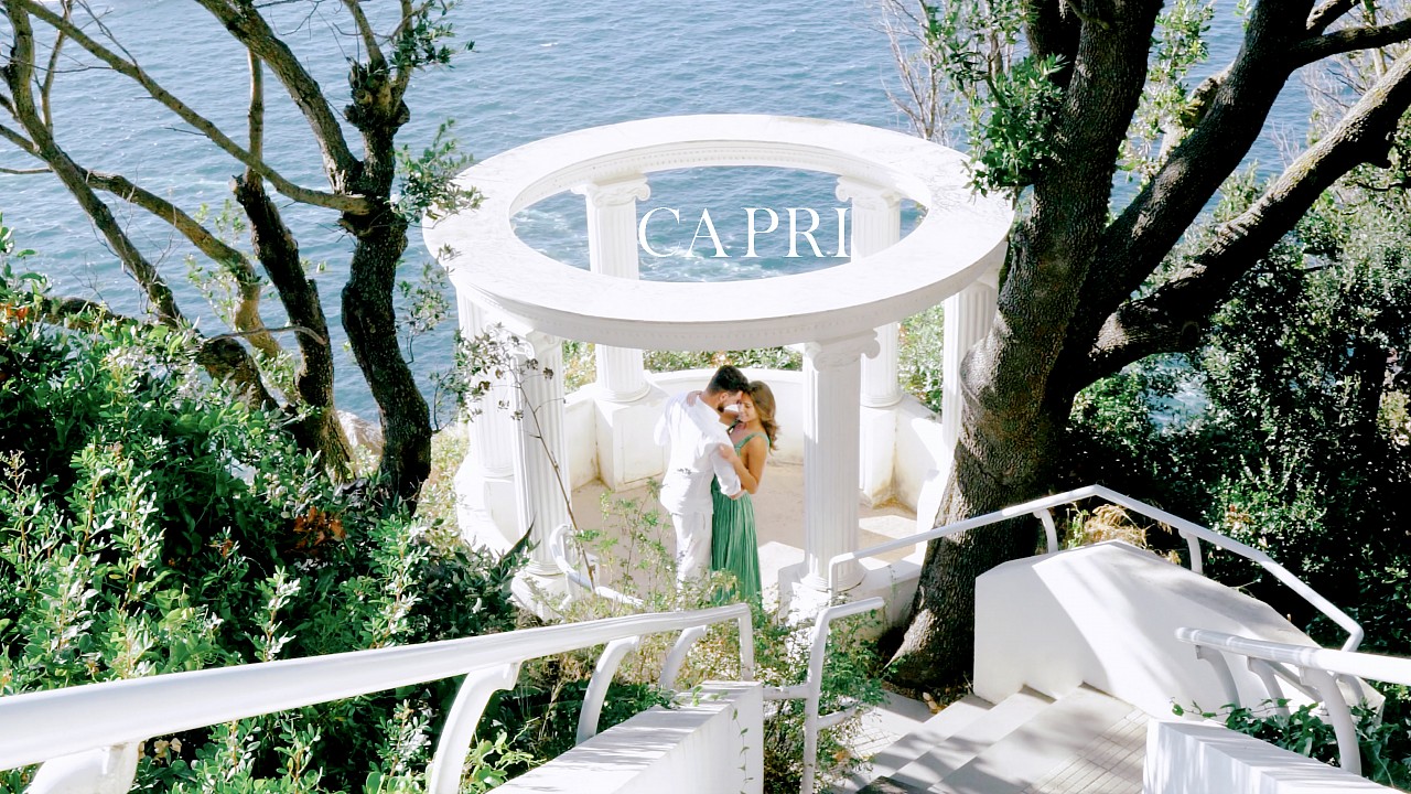 Enchanting proposal in Capri